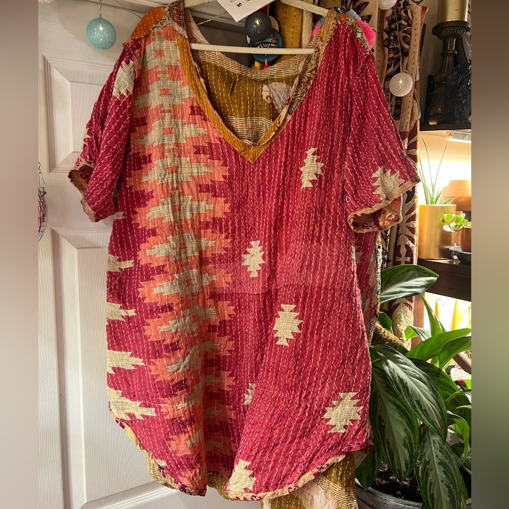 Kantha Bae Reversible! Bohemian Patchwork Top - M… - image 5